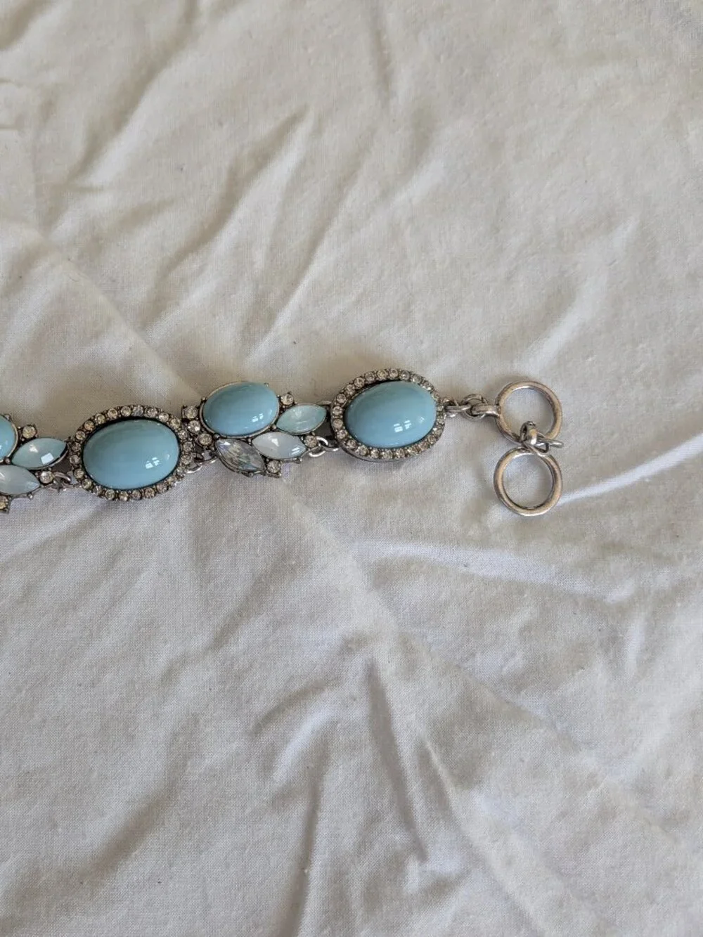 🌸  Faux Turquoise, Mother of Pearl, and Silver Bracelet